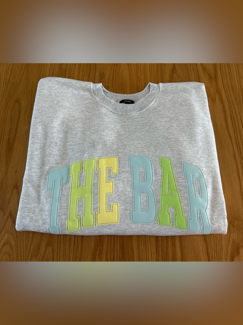 The Bar Varsity Sweatshirt Citrus Fade Size XL NWOT